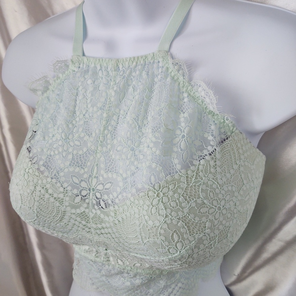 PINK Push-Up Pigeonnant Bra